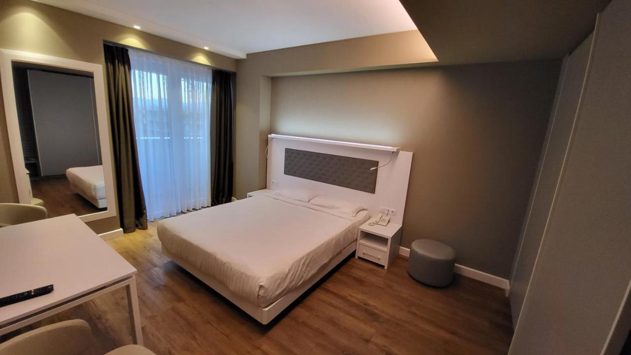 Black Sea Apartments Alliance Palace Batumi Exteriér fotografie