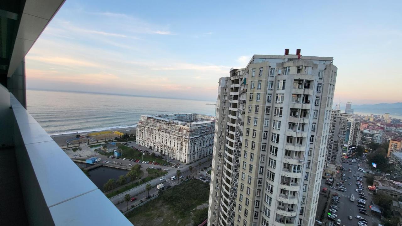 Black Sea Apartments Alliance Palace Batumi Exteriér fotografie