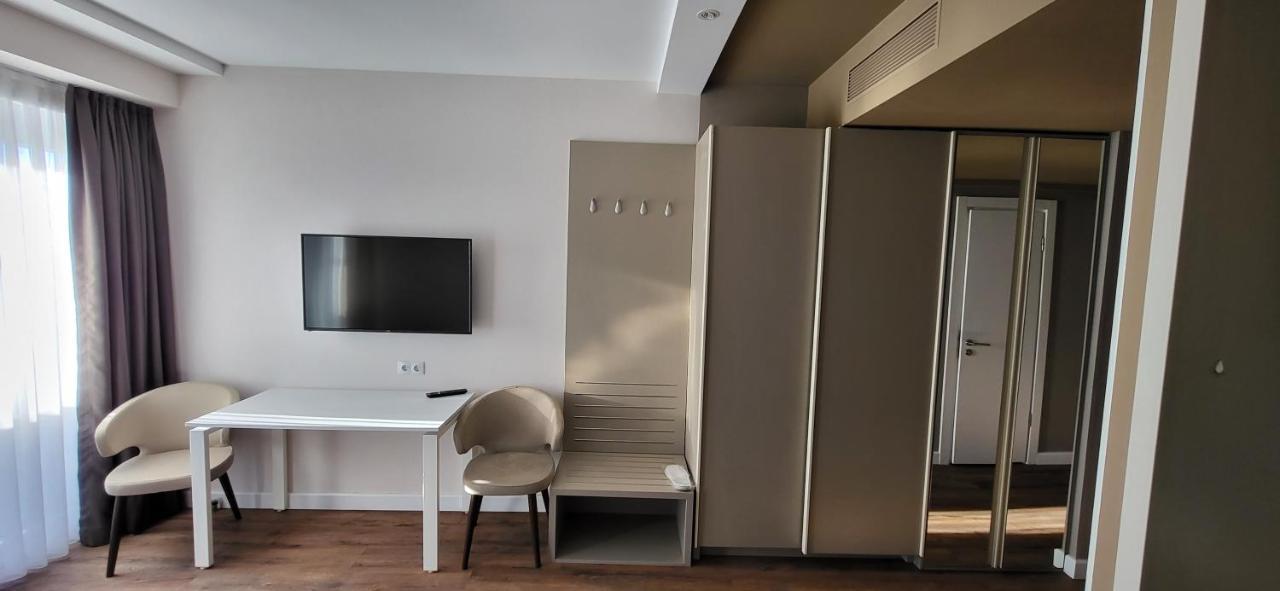 Black Sea Apartments Alliance Palace Batumi Exteriér fotografie