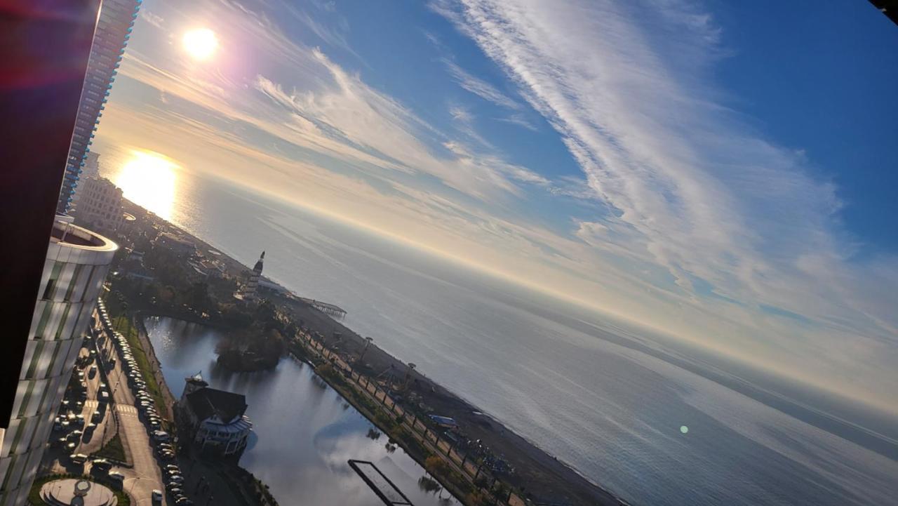 Black Sea Apartments Alliance Palace Batumi Exteriér fotografie