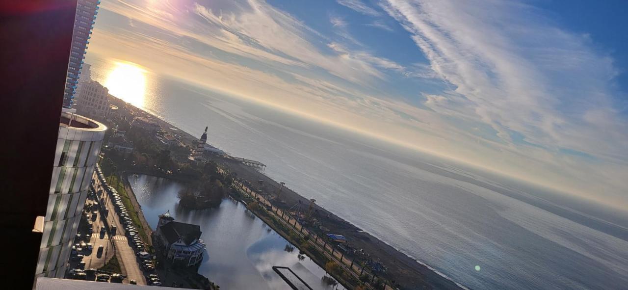 Black Sea Apartments Alliance Palace Batumi Exteriér fotografie