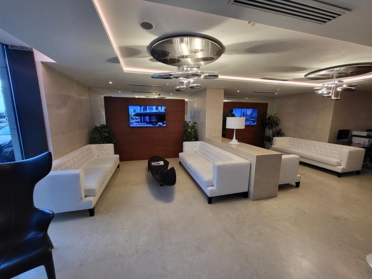 Black Sea Apartments Alliance Palace Batumi Exteriér fotografie