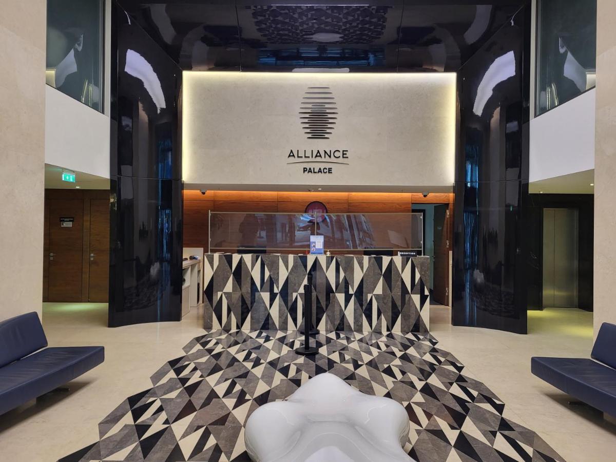 Black Sea Apartments Alliance Palace Batumi Exteriér fotografie