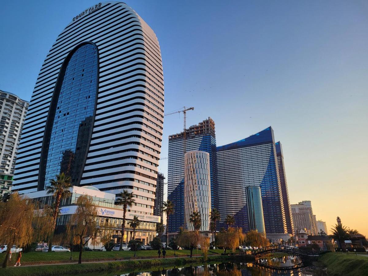 Black Sea Apartments Alliance Palace Batumi Exteriér fotografie