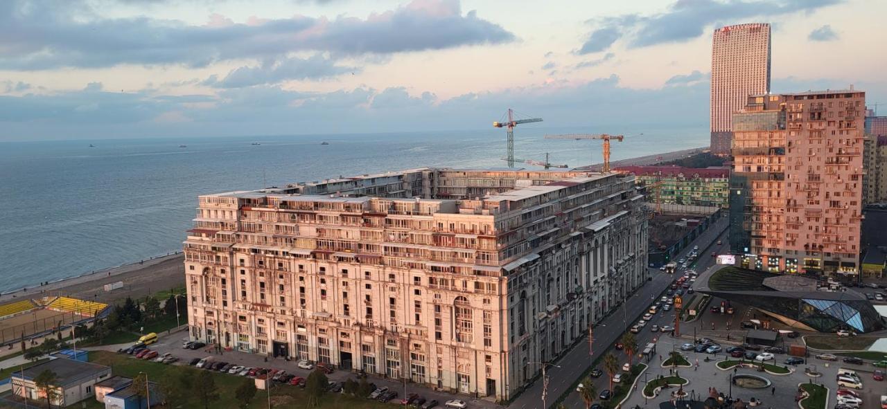 Black Sea Apartments Alliance Palace Batumi Exteriér fotografie